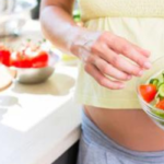 Alimentación en el primer trimestre de embarazo: consejos y recomendaciones para una dieta saludable y equilibrada