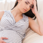 Descubre los síntomas y consejos para manejar los mareos en el embarazo