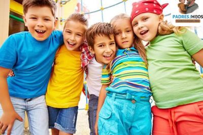 Cómo fomentar habilidades sociales en niños: Guía práctica para padres y educadores